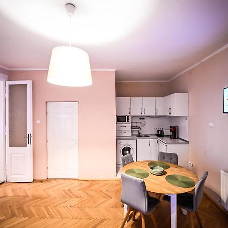 Jules' Sunny, Spacious And Central Apartment Sibiu Ngoại thất bức ảnh